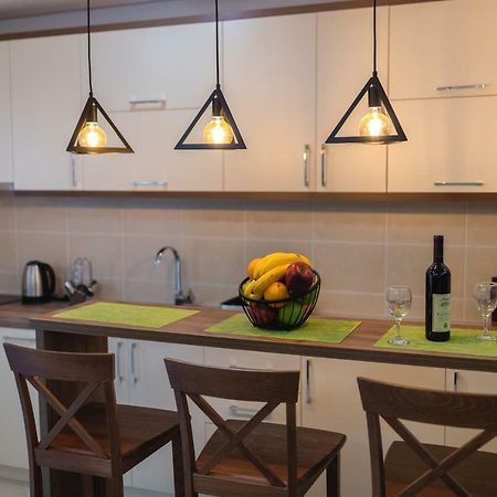 Apartmani Tref Petrovac 外观 照片