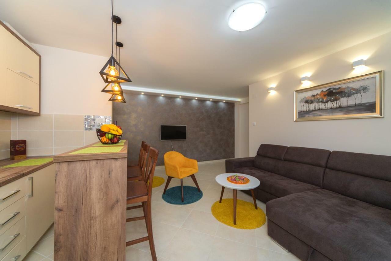 Apartmani Tref Petrovac 外观 照片